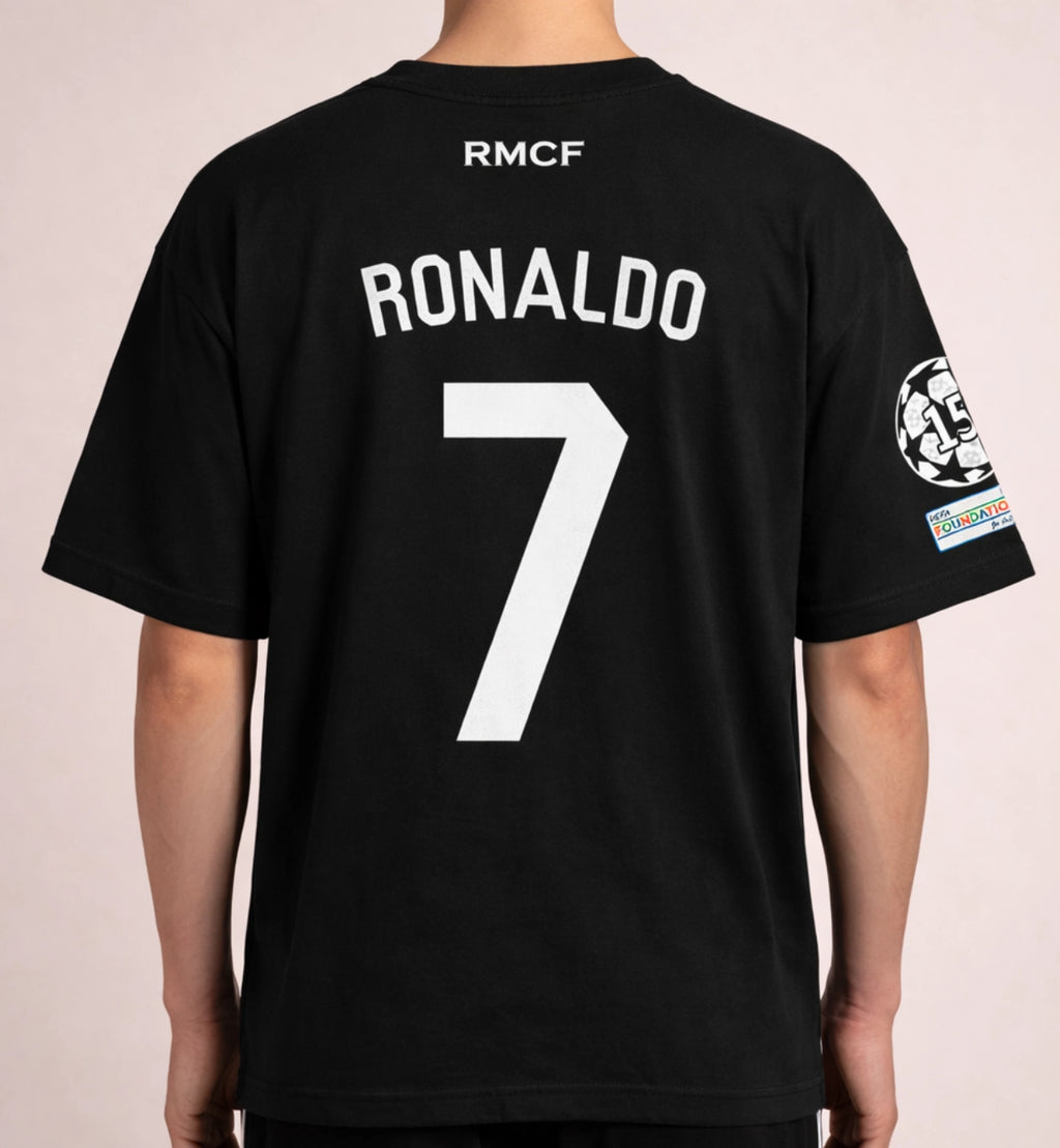 Ronaldo 7 oversized black t-shirt back print football jersey style bold number design